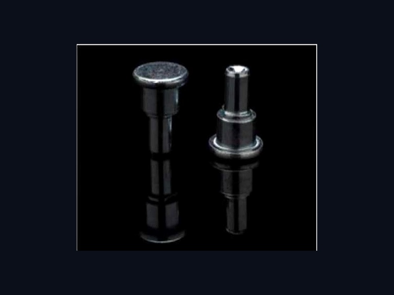 Automotive Flange Collar Stud